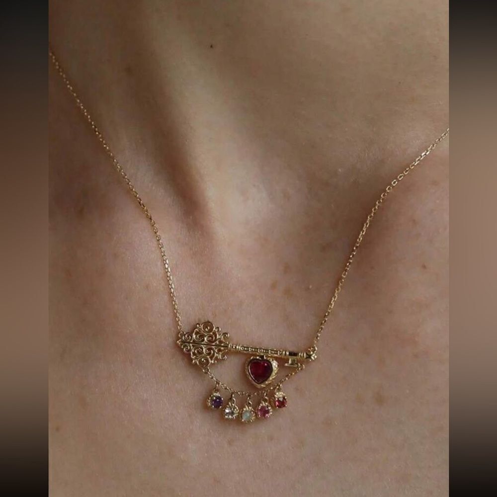 Vintage heart necklace #1611
